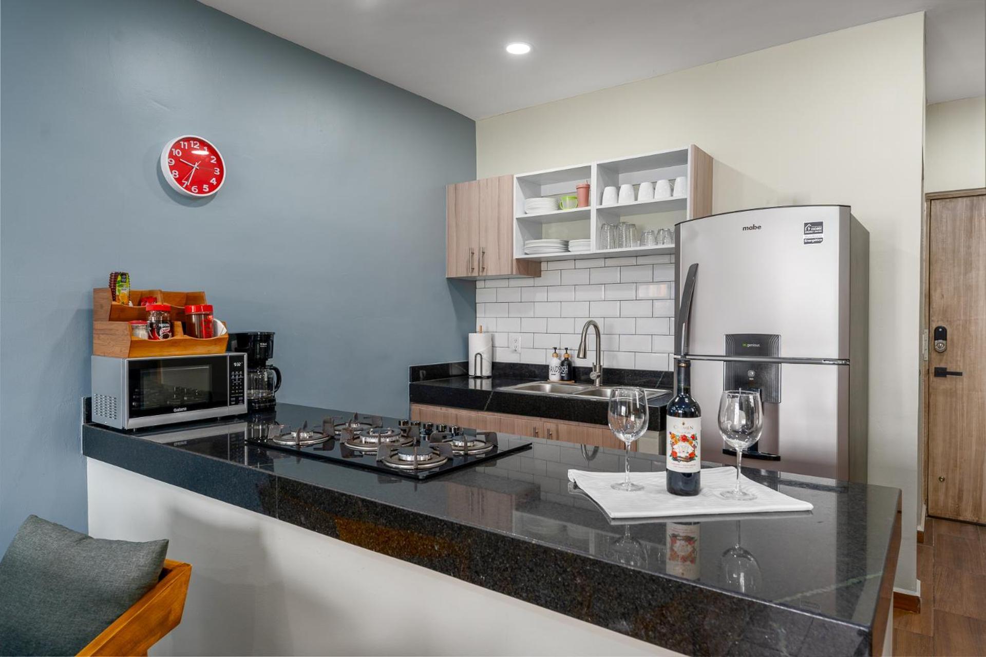 New & Comfy, 5 Star Area, Walk 2 Beach, Pool, Views, King Bed ماساتلان المظهر الخارجي الصورة